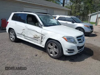 2014 Mercedes-Benz GLK 350 with VIN WDCGG8JB4EG310508, listed as a IAAI auction lot 42113403 with 125,859 mi miles and . Bid and sale history available at DreamBid. Image 1.
