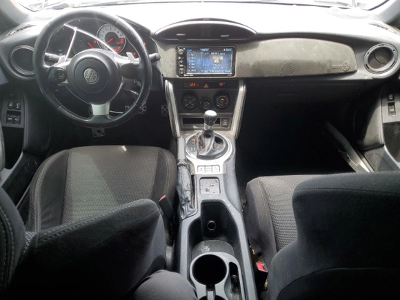 2017 Toyota 86 with VIN JF1ZNAA19H8703878, listed as a Copart auction lot 67611084 with 102,142 mi miles and Salvage Title. Bid and sale history available at carsss.com. Image 8.
