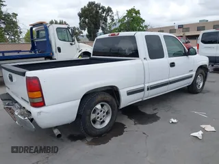 2000 Chevrolet Silverado 1500 LS with VIN 2GCEC19T2Y1257046, listed as a IAAI auction lot 42131424 with 168,440 mi miles and . Bid and sale history available at DreamBid. Image 4.