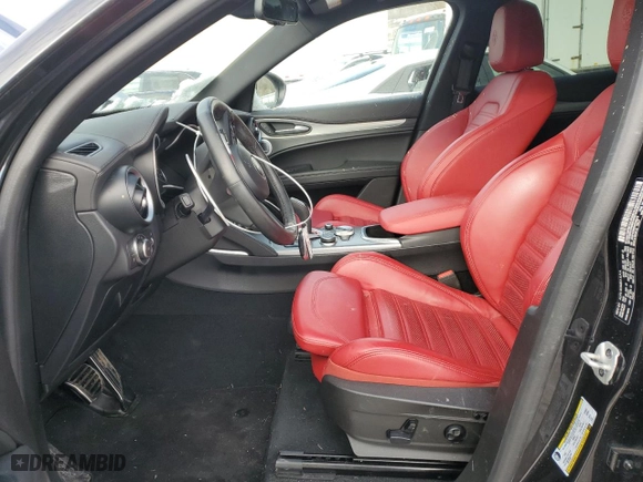 2022 Alfa Romeo Stelvio Ti with VIN ZASPAKBN2N7D49215, listed as a Copart auction lot 41387125 with 23,817 mi miles and Salvage Title. Bid and sale history available at carsss.com. Image 7.