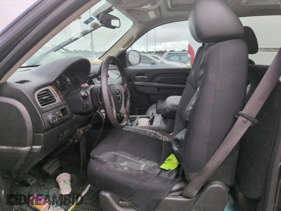 2012 GMC Yukon XL Denali with VIN 1GKS2MEF2CR189505, listed as a Copart auction lot 74488354 with Not Provided miles and Salvage Title. Bid and sale history available at carsss.com. Image 7.