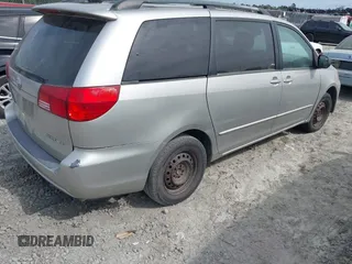 2004 Toyota Sienna CE with VIN 5TDZA23C54S084020, listed as a IAAI auction lot 42110139 with 266,790 mi miles. Bid and sale history available at carsss.com. Image 4.