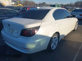 2009 BMW 5 Series 528i with VIN WBANU53589C120488, listed as a IAAI auction lot 41828723 with 178,159 mi miles and . Bid and sale history available at carsss.com. Image 4.