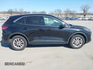 2022 Ford Escape SE z VIN 1FMCU9G6XNUB30881, wystawiony jako IAAI lot #41750512 z przebiegiem 88 681 mil mil oraz . Historia ofert i sprzedaży dostępna na DreamBid. Obrazek 13.