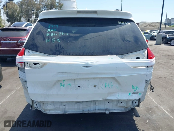 2011 Toyota Sienna XLE AAS с VIN 5TDYK3DC1BS040347, выставлен на аукционе IAAI как лот 42348755 с пробегом 184 609 миль миль и . История ставок и продаж доступна на DreamBid. Изображение 17.