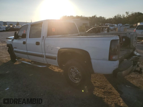2001 Chevrolet Silverado 1500HD LS z VIN 1GCGC13U21F143976, wystawiony jako Copart lot #85952204 z przebiegiem Nie podano mil oraz Nie do naprawy • Non repairable. Historia ofert i sprzedaży dostępna na DreamBid. Obrazek 2.