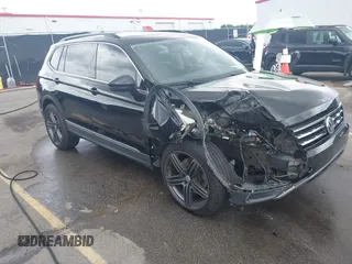 2018 Volkswagen Tiguan SEL с VIN 3VV3B7AX7JM076018, выставлен на аукционе IAAI как лот 42428029 с пробегом 70 339 миль миль и . История ставок и продаж доступна на DreamBid. Изображение 1.