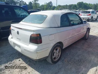 2000 Volkswagen Cabrio GLS with VIN 3VWCC21V8YM805177, listed as a IAAI auction lot 42179612 with 111,837 mi miles and . Bid and sale history available at DreamBid. Image 4.