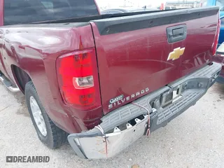 2013 Chevrolet Silverado 1500 LT with VIN 1GCRCSE02DZ385226, listed as a IAAI auction lot 41450120 with 113,163 mi miles. Bid and sale history available at carsss.com. Image 6.