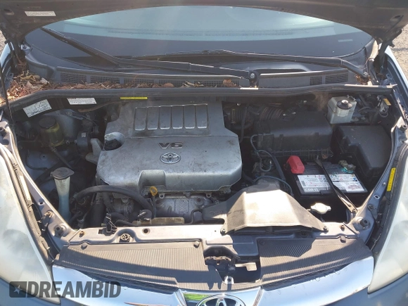 2008 Toyota Sienna XLE with VIN 5TDBK22C58S017861, listed as a IAAI auction lot 42604679 with 144,934 mi miles and . Bid and sale history available at DreamBid. Image 10.