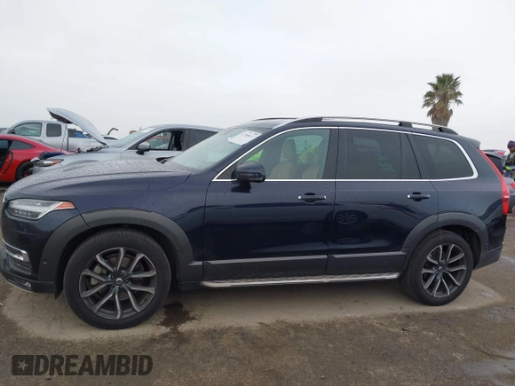 2016 Volvo XC90 T6 Momentum with VIN YV4A22PK8G1022234, listed as a IAAI auction lot 41705411 with 123,072 mi miles. Bid and sale history available at carsss.com. Image 14.