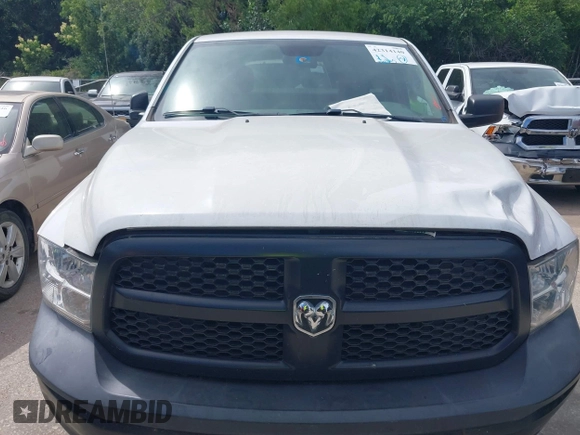 2017 Ram 1500 Tradesman z VIN 3C6JR6DG5HG774182, wystawiony jako IAAI lot #42314140 z przebiegiem 132 895 mil mil oraz . Historia ofert i sprzedaży dostępna na DreamBid. Obrazek 12.