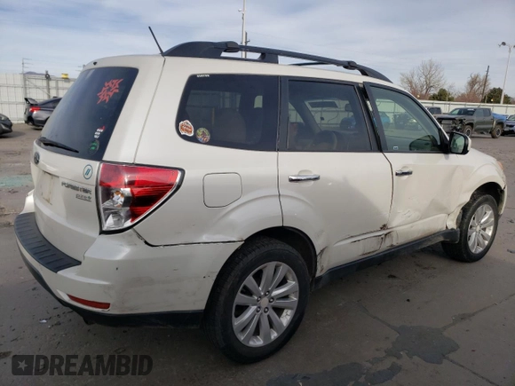 2012 Subaru Forester 2.5X Premium with VIN JF2SHADC2CG407682, listed as a Copart auction lot 81996674 with 199,059 mi miles and Salvage Title. Bid and sale history available at carsss.com. Image 3.