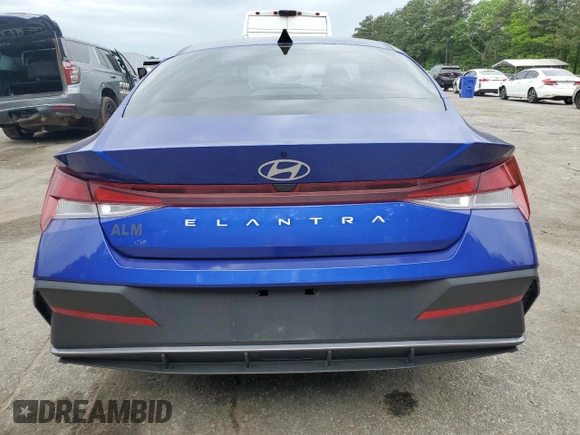 2024 Hyundai Elantra SE z VIN KMHLL4DG1RU773161, wystawiony jako Copart lot #53343915 z przebiegiem 20 360 mil mil oraz Szkoda całkowita • Salvage title. Historia ofert i sprzedaży dostępna na DreamBid. Obrazek 6.