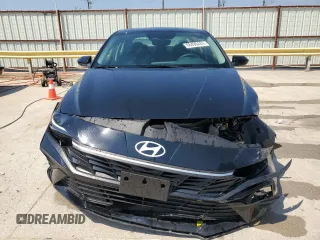 2024 Hyundai Elantra SE with VIN KMHLL4DGXRU743141, listed as a Copart auction lot 68490424 with 3,517 mi miles and Clean Title. Bid and sale history available at DreamBid. Image 5.