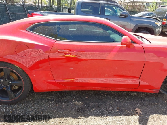 2018 Chevrolet Camaro 1LT with VIN 1G1FB1RSXJ0191855, listed as a IAAI auction lot 42031090 with 165,854 mi miles and . Bid and sale history available at carsss.com. Image 13.
