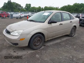 2007 Ford Focus S with VIN 1FAHP34N27W231422, listed as a IAAI auction lot 42521488 with 113,296 mi miles and . Bid and sale history available at DreamBid. Image 2.