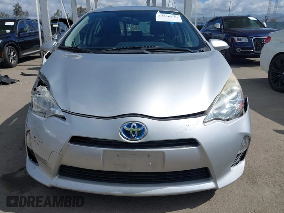 2013 Toyota Prius One z VIN JTDKDTB34D1049949, wystawiony jako IAAI lot #42246438 z przebiegiem 68 203 mil mil oraz . Historia ofert i sprzedaży dostępna na DreamBid. Obrazek 12.