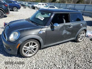 2011 MINI Hardtop S with VIN WMWSV3C50BTY11251, listed as a Copart auction lot 48708945 with 99,414 mi miles and Salvage Title. Bid and sale history available at DreamBid. Image 1.