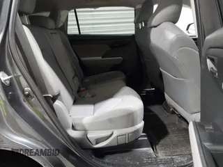 2020 Toyota Highlander LE with VIN 5TDBZRBH3LS038023, listed as a IAAI auction lot 41832407 with 48,213 mi miles and . Bid and sale history available at DreamBid. Image 8.