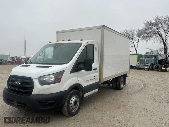 2018 Ford Transit with VIN 1FDBF8ZM2JKA71178, listed as a Copart auction lot 86913204 with 109,170 mi miles and Clean Title. Bid and sale history available at DreamBid. Image 2.