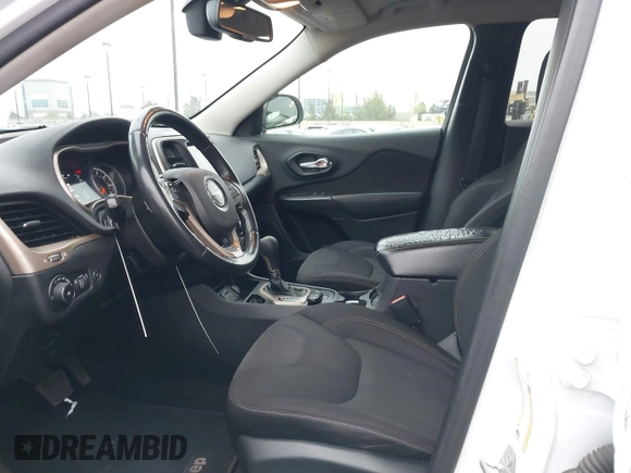 2015 Jeep Cherokee Latitude with VIN 1C4PJLCB0FW761871, listed as a IAAI auction lot 42099336 with 213,049 mi miles and . Bid and sale history available at DreamBid. Image 5.