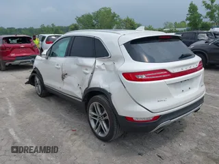2017 Lincoln MKC Reserve with VIN 5LMCJ3D9XHUL55999, listed as a IAAI auction lot 42691155 with Not provided miles and . Bid and sale history available at DreamBid. Image 3.