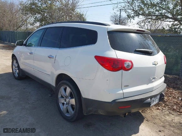 2012 Chevrolet Traverse LTZ with VIN 1GNKVLED7CJ120620, listed as a IAAI auction lot 41608162 with 187,089 mi miles. Bid and sale history available at carsss.com. Image 3.
