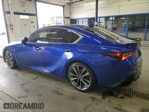 2022 Lexus IS 300 F Sport z VIN JTHG81F28N5048165, wystawiony jako Copart lot #55706955 z przebiegiem 41 204 mil mil oraz Czysty tytuł • Clean title. Historia ofert i sprzedaży dostępna na DreamBid. Obrazek 2.