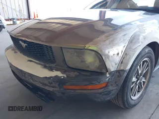 2005 Ford Mustang Deluxe with VIN 1ZVFT80N155128766, listed as a IAAI auction lot 41667434 with 233,175 mi miles. Bid and sale history available at carsss.com. Image 6.