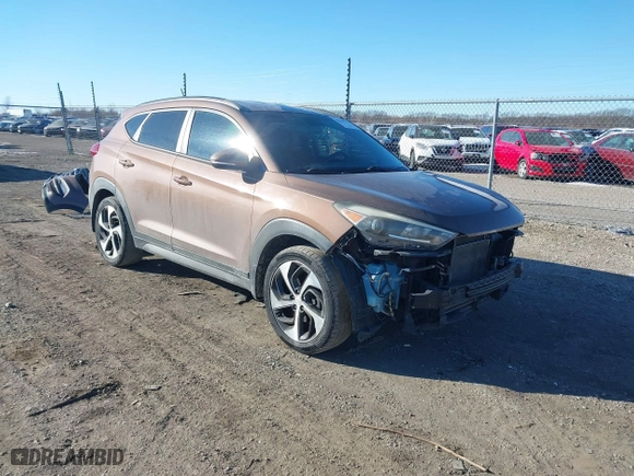 2016 Hyundai Tucson Sport with VIN KM8J33A20GU183234, listed as a IAAI auction lot 41429777 with 113,077 mi miles. Bid and sale history available at carsss.com. Image 1.