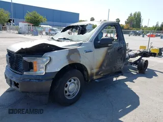 2018 Ford F-150 XL с VIN 1FTMF1CB3JKD73476, выставлен на аукционе IAAI как лот 42526034 с пробегом Не указан миль и . История ставок и продаж доступна на DreamBid. Изображение 2.
