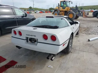 1989 Chevrolet Corvette with VIN 1G1YY2183K5124841, listed as a IAAI auction lot 40798581 with 51,577 mi miles. Bid and sale history available at carsss.com. Image 4.