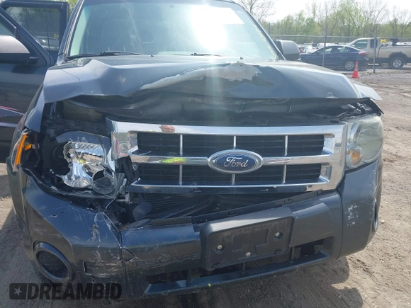 2008 Ford Escape XLS with VIN 1FMCU02Z68KA57599, listed as a IAAI auction lot 42128361 with 140,003 mi miles and . Bid and sale history available at DreamBid. Image 6.