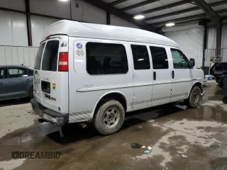 2005 GMC Savana Cargo Van YF7 Upfitter with VIN 1GDFG15T351212872, listed as a Copart auction lot 43239545 with 163,499 mi miles and Salvage Title. Bid and sale history available at carsss.com. Image 3.