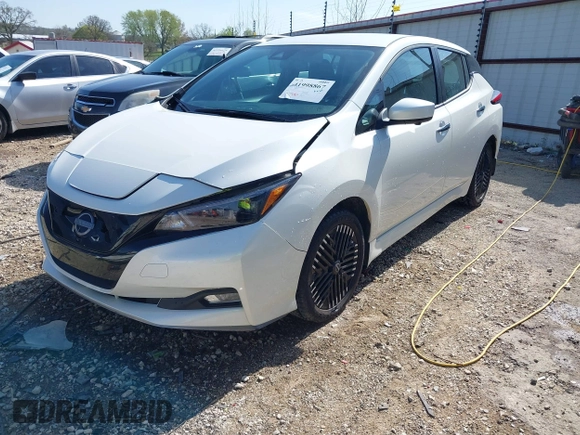 2023 Nissan LEAF SV Plus z VIN 1N4CZ1CV3PC553045, wystawiony jako IAAI lot #41998867 z przebiegiem 38 550 mil mil oraz . Historia ofert i sprzedaży dostępna na DreamBid. Obrazek 19.