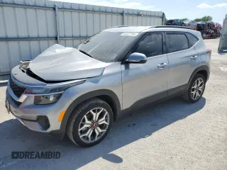 2021 Kia Seltos S with VIN KNDEUCA20M7148044, listed as a Copart auction lot 60427794 with 12,943 mi miles and Salvage Title. Bid and sale history available at carsss.com. Image 1.