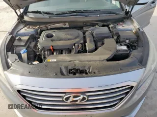 2015 Hyundai Sonata SE z VIN 5NPE24AF2FH191149, wystawiony jako Copart lot #56921245 z przebiegiem 210 177 mil mil oraz Szkoda całkowita • Salvage title. Historia ofert i sprzedaży dostępna na DreamBid. Obrazek 11.