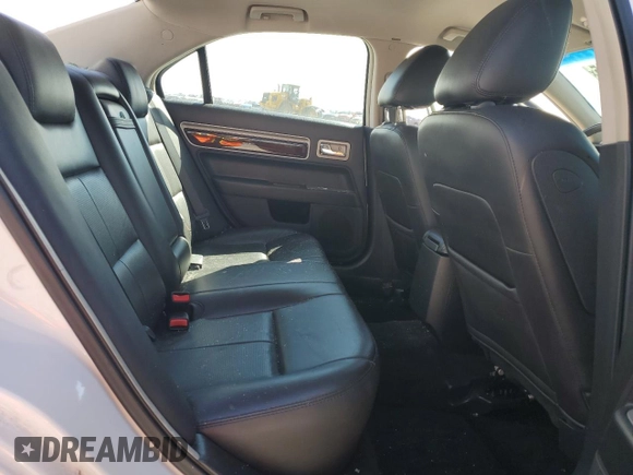 2009 Lincoln MKZ z VIN 3LNHM28T39R629987, wystawiony jako Copart lot #50097385 z przebiegiem 132 144 mil mil oraz Szkoda całkowita • Salvage title. Historia ofert i sprzedaży dostępna na DreamBid. Obrazek 10.