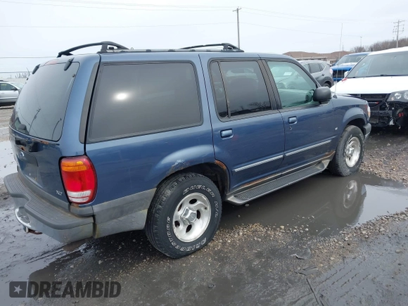 2000 Ford Explorer XLT с VIN 1FMZU83P2YZB75694, выставлен на аукционе IAAI как лот 41932899 с пробегом 245 229 миль миль и . История ставок и продаж доступна на DreamBid. Изображение 4.