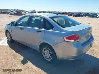 2008 Ford Focus SE with VIN 1FAHP35N28W214541, listed as a IAAI auction lot 40882796 with NaN miles. Bid and sale history available at carsss.com. Image 3.