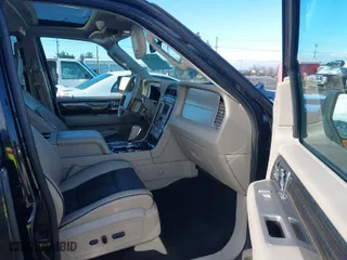2010 Lincoln Navigator with VIN 5LMJJ2J59AEJ09125, listed as a IAAI auction lot 41549793 with 201,502 mi miles. Bid and sale history available at carsss.com. Image 5.