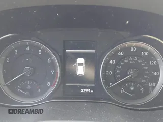 2022 Hyundai Kona SEL with VIN KM8K62AB3NU891349, listed as a IAAI auction lot 41860744 with 22,991 mi miles and . Bid and sale history available at DreamBid. Image 7.