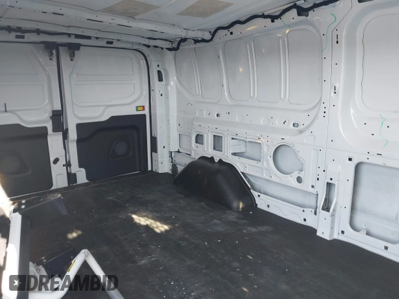 2023 Ford Transit Cargo с VIN 1FTBR1Y81PKB73281, выставлен на аукционе IAAI как лот 42132013 с пробегом 3 844 миль миль и . История ставок и продаж доступна на DreamBid. Изображение 8.