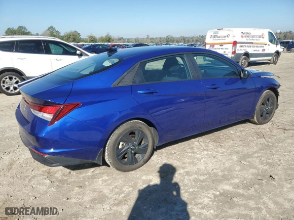 2022 Hyundai Elantra Essential with VIN KMHLM4AG7NU312154, listed as a Copart auction lot 46621275 with 20,985 mi miles and Salvage Title. Bid and sale history available at carsss.com. Image 3.