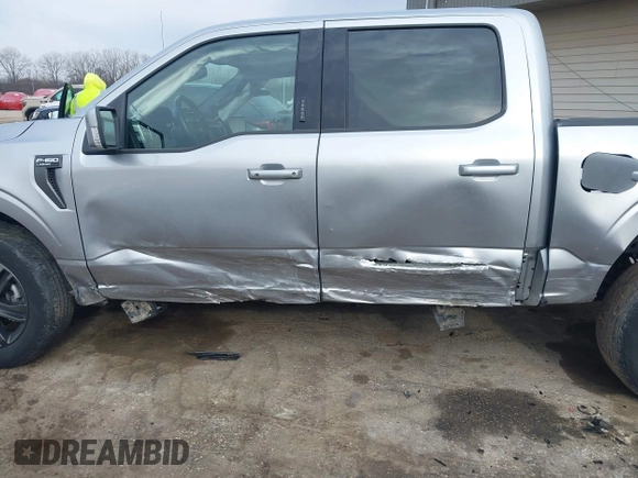 2021 Ford F-150 XL with VIN 1FTFW1E84MFA24558, listed as a IAAI auction lot 41996662 with 54,342 mi miles. Bid and sale history available at carsss.com. Image 6.