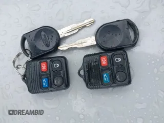 2006 Ford Explorer Limited с VIN 1FMEU75876UA58332, выставлен на аукционе IAAI как лот 41804700 с пробегом 158 388 миль миль и . История ставок и продаж доступна на DreamBid. Изображение 11.