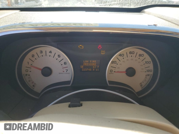 2006 Ford Explorer Eddie Bauer z VIN 1FMEU74E46UA98827, wystawiony jako Copart lot #52624135 z przebiegiem 223 740 mil mil oraz Szkoda całkowita • Salvage title. Historia ofert i sprzedaży dostępna na DreamBid. Obrazek 9.