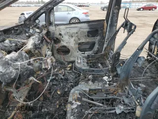 2018 Toyota Sienna LE с VIN 5TDJZ3DCXJS206893, выставлен на аукционе Copart как лот 54091505 с пробегом Не указан миль и На запчасти • Non repairable. История ставок и продаж доступна на DreamBid. Изображение 7.