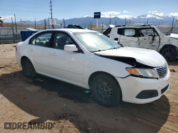 2010 Kia Optima LX z VIN KNAGG4A8XA5382979, wystawiony jako Copart lot #57067065 z przebiegiem 104 611 mil mil oraz Szkoda całkowita • Salvage title. Historia ofert i sprzedaży dostępna na DreamBid. Obrazek 4.